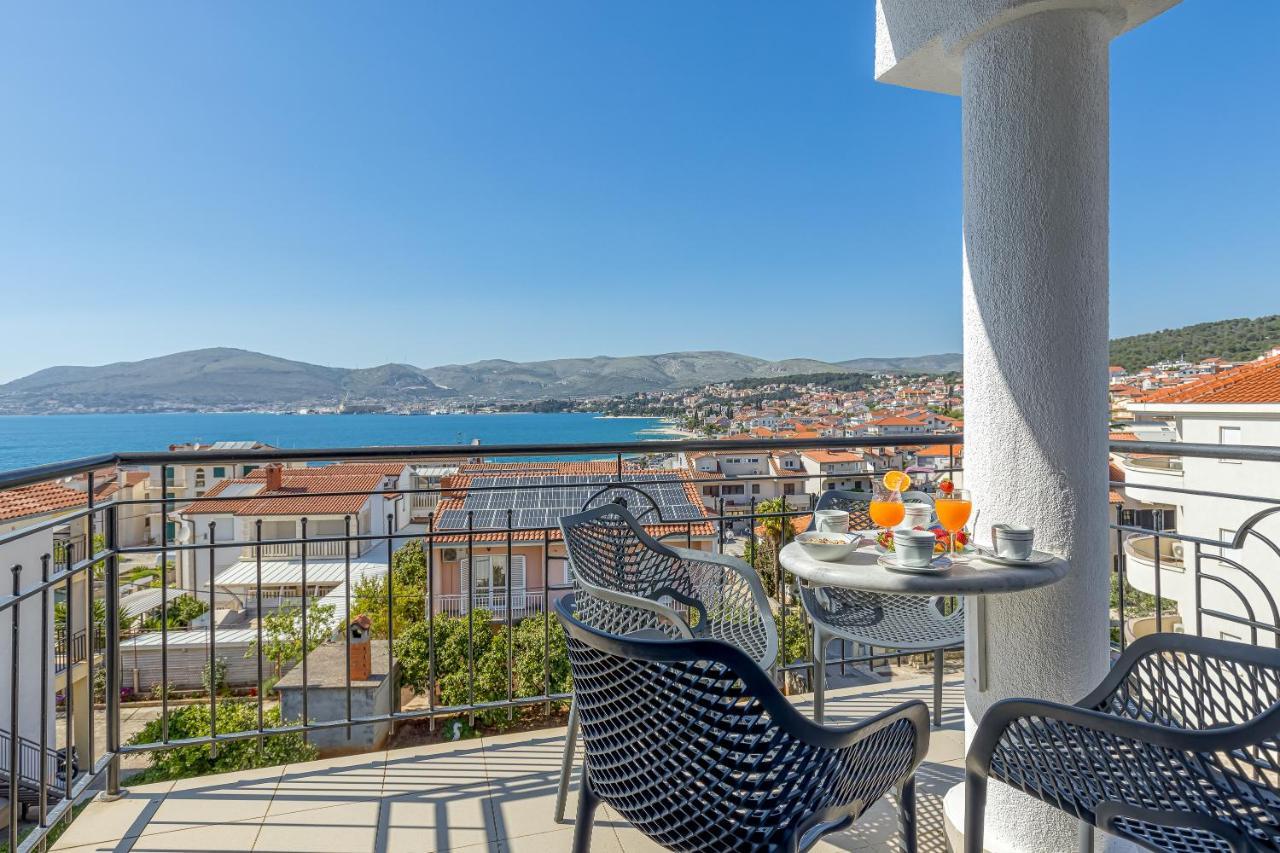 Villa Mihaela Trogir Exterior foto