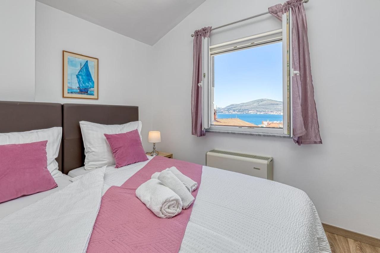 Villa Mihaela Trogir Exterior foto